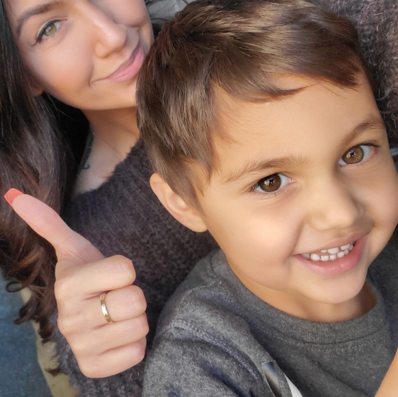 Meet your Posher, Emi - Picture 4 of 4